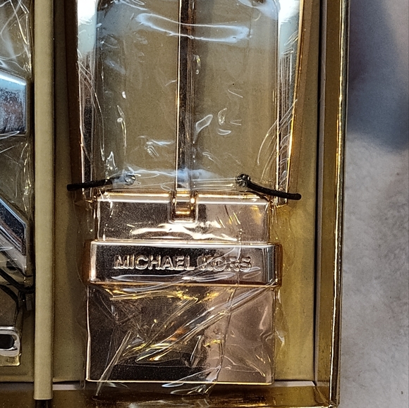 NWT!!! Michael Kors Belt Set - Picture 4 of 9